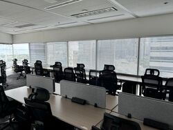 Gateway East (D7), Office #496474981